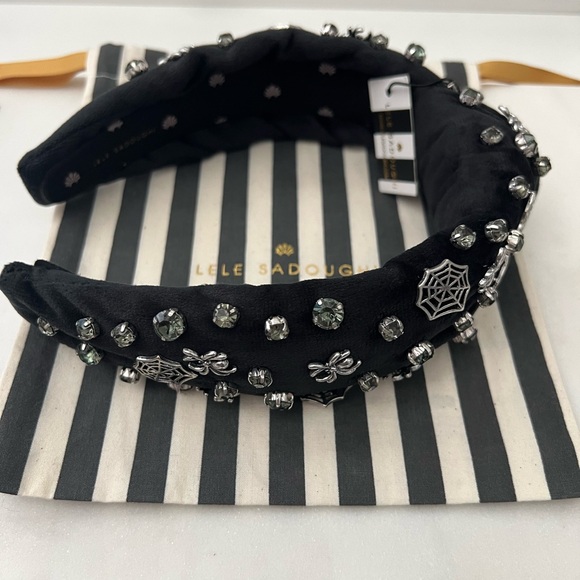 LELE SADOUGHI JET CRYSTAL HALLOWEEN SPIDER COBWEB KNOTTED HEADBAND NWT - Picture 5 of 9